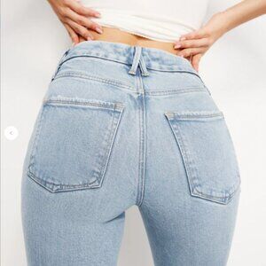 GOOD AMERICAN SOFT-TECH GOOD LEGS STRAIGHT JEANS - SIZE 6